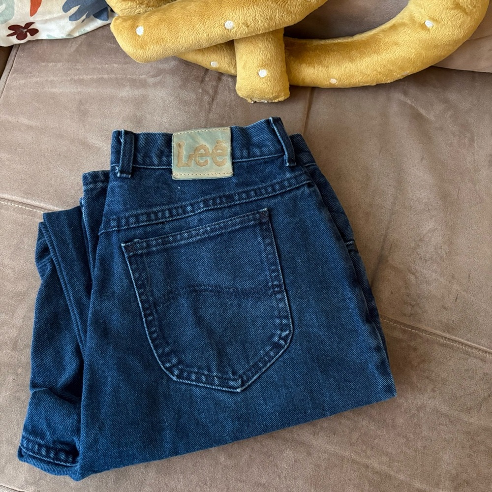 Vintage 80s Lee Overdyed Blue Highwaisted Mom Jeans 32” Waist